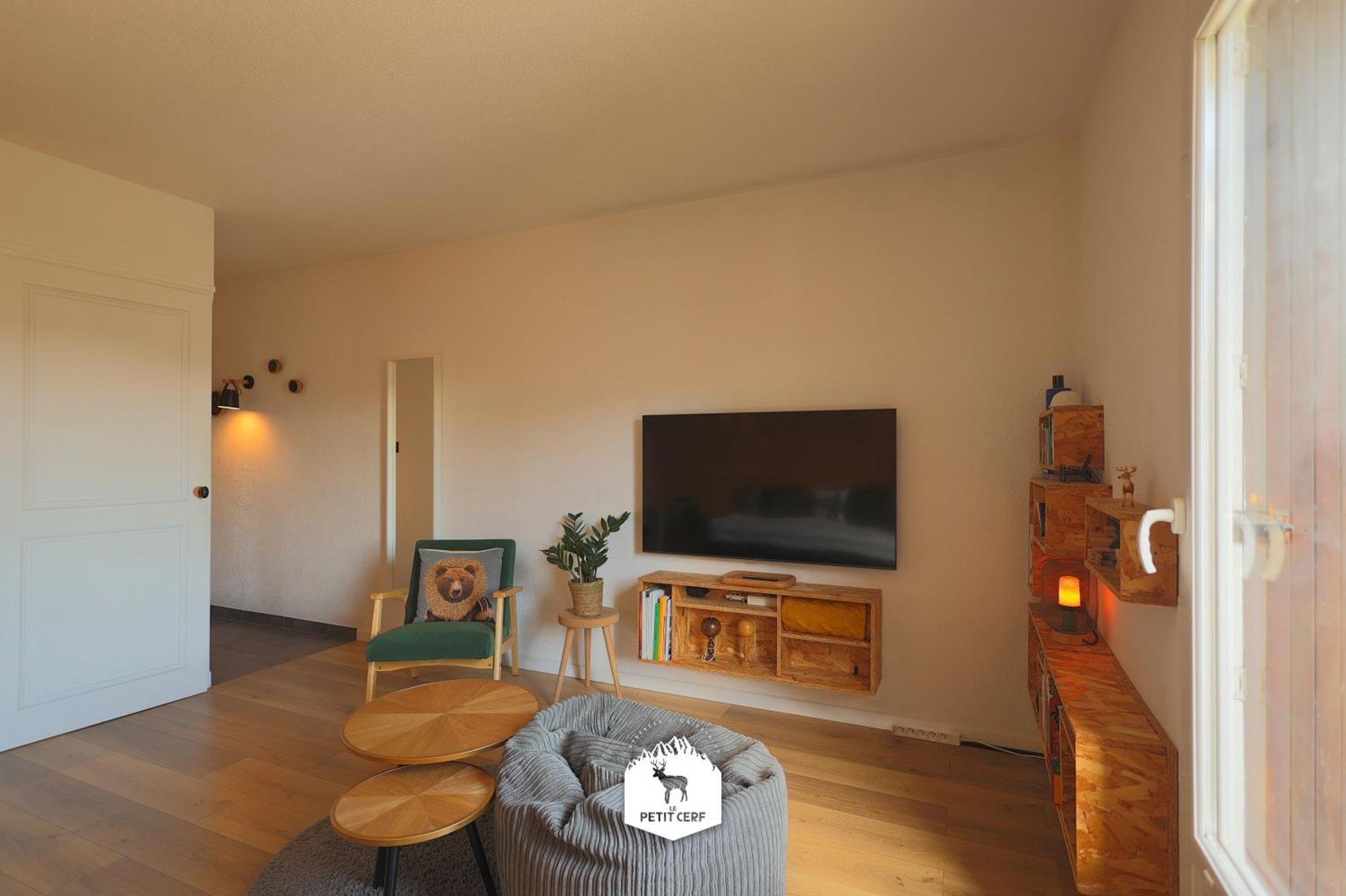 Le Petit Ours & Le Petit Cerf - Studios Vue Lac & Montagnes Les Angles  Exterior photo